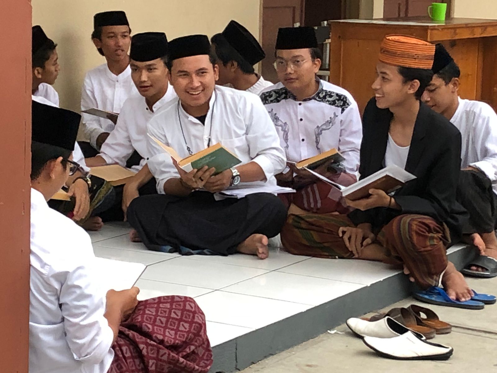 Sorogan Kitab Kuning Santri